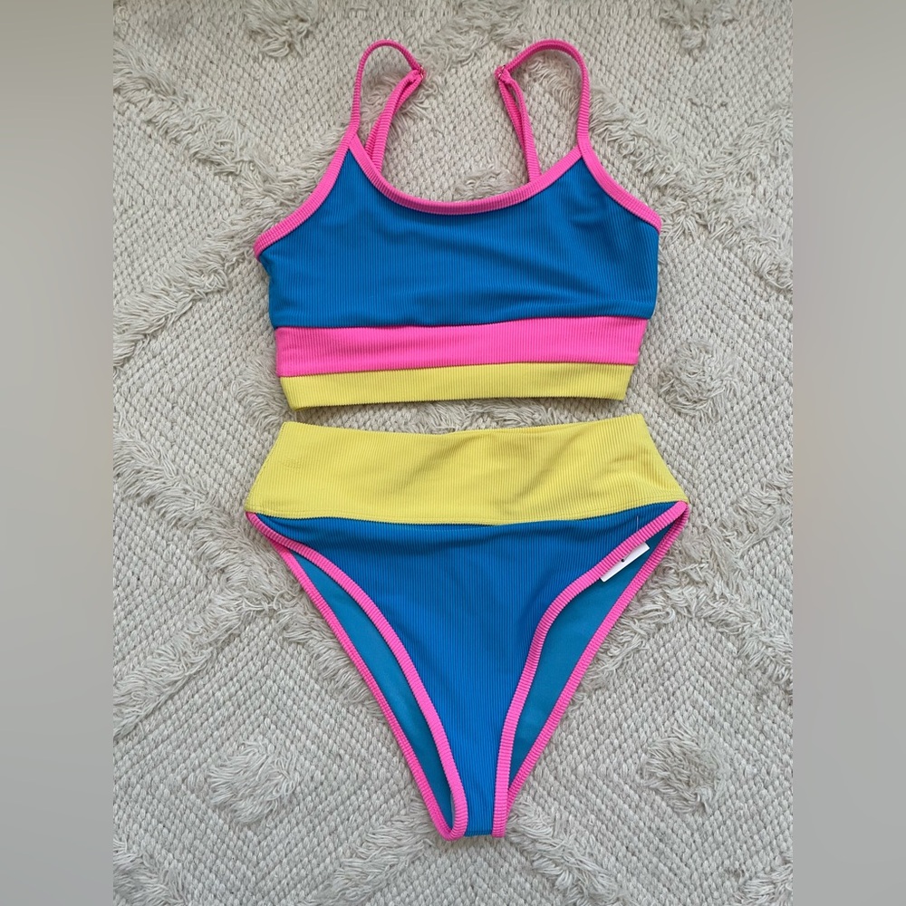 New Beach Riot Bikini Set - Picture 3 of 3